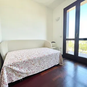  Appartamento Signorile Con Vista Caprera
